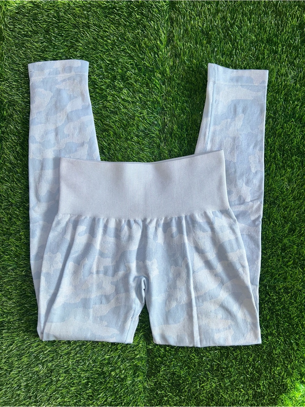 NVGTN Icy Blue Camo Leggings